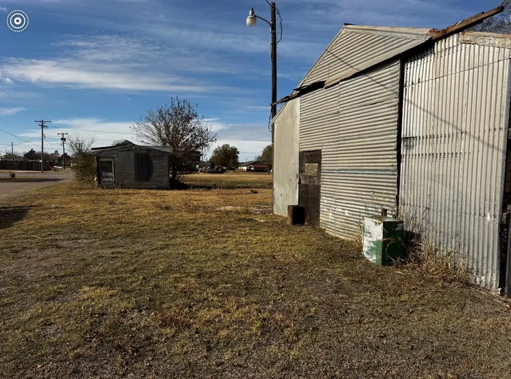 Photo 3 — Address unavailable, Olustee, OK 73560