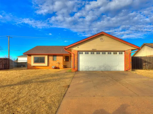 Photo 2 — 10215 S Hillcrest Drive, Oklahoma City, OK 73159