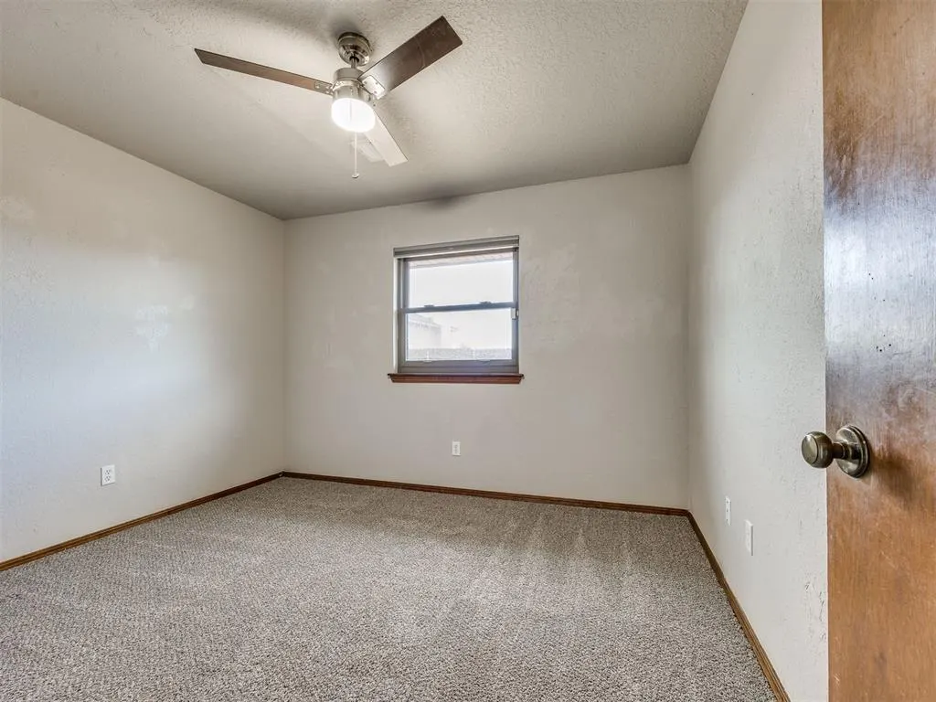 Photo 28 — 10215 S Hillcrest Drive, Oklahoma City, OK 73159