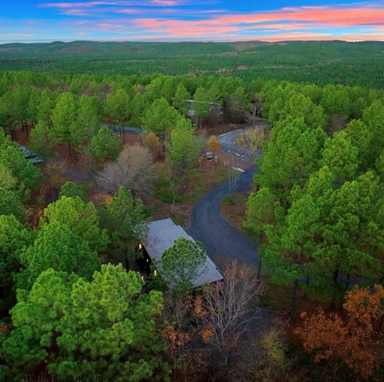 Photo 5 — 934 LUKFATA FORK Trail, Broken Bow, OK 74728