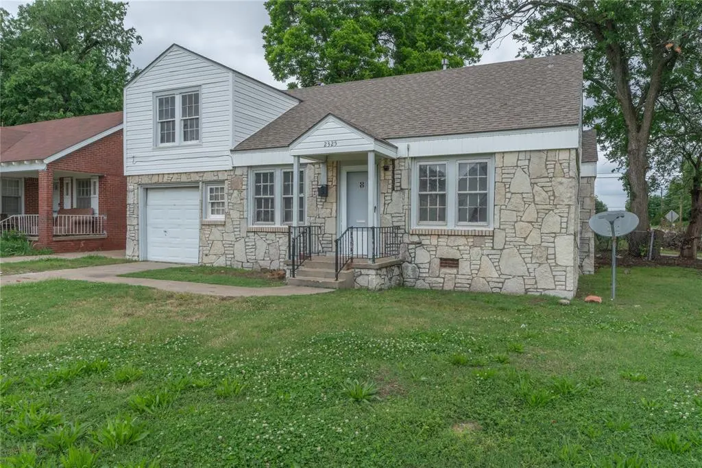 Photo 3 — 2325 E Madison Street, Oklahoma City, OK 73111