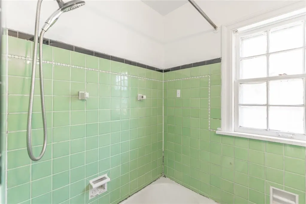 Photo 12 — 2325 E Madison Street, Oklahoma City, OK 73111