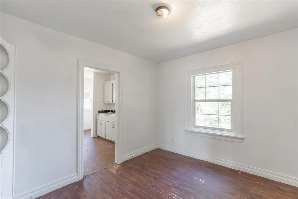 Photo 18 — 2325 E Madison Street, Oklahoma City, OK 73111
