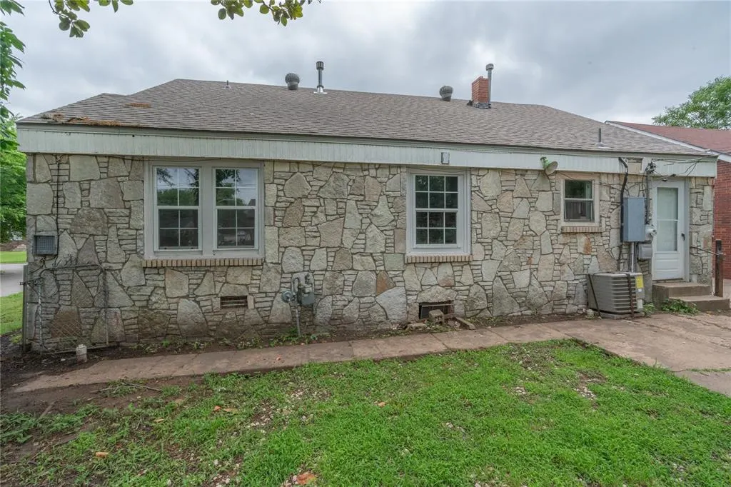 Photo 28 — 2325 E Madison Street, Oklahoma City, OK 73111