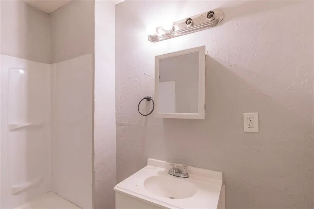 Photo 43 — 2325 E Madison Street, Oklahoma City, OK 73111
