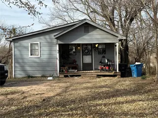 Sold home at 824 S Bell Avenue
