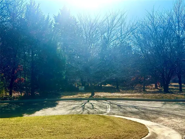 Photo 2 — 12001 Stonemill Manor Court, Oklahoma City, OK 73131
