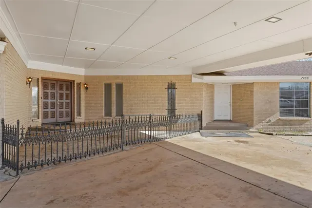 Photo 6 — 7700 S Country Club Drive, Oklahoma City, OK 73159