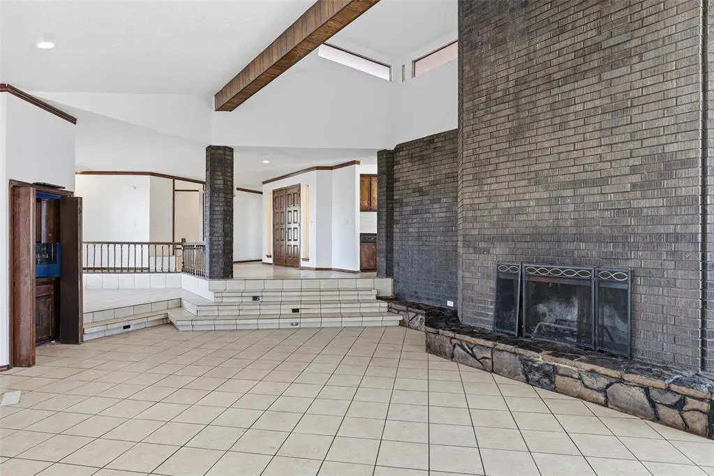 Photo 12 — 7700 S Country Club Drive, Oklahoma City, OK 73159