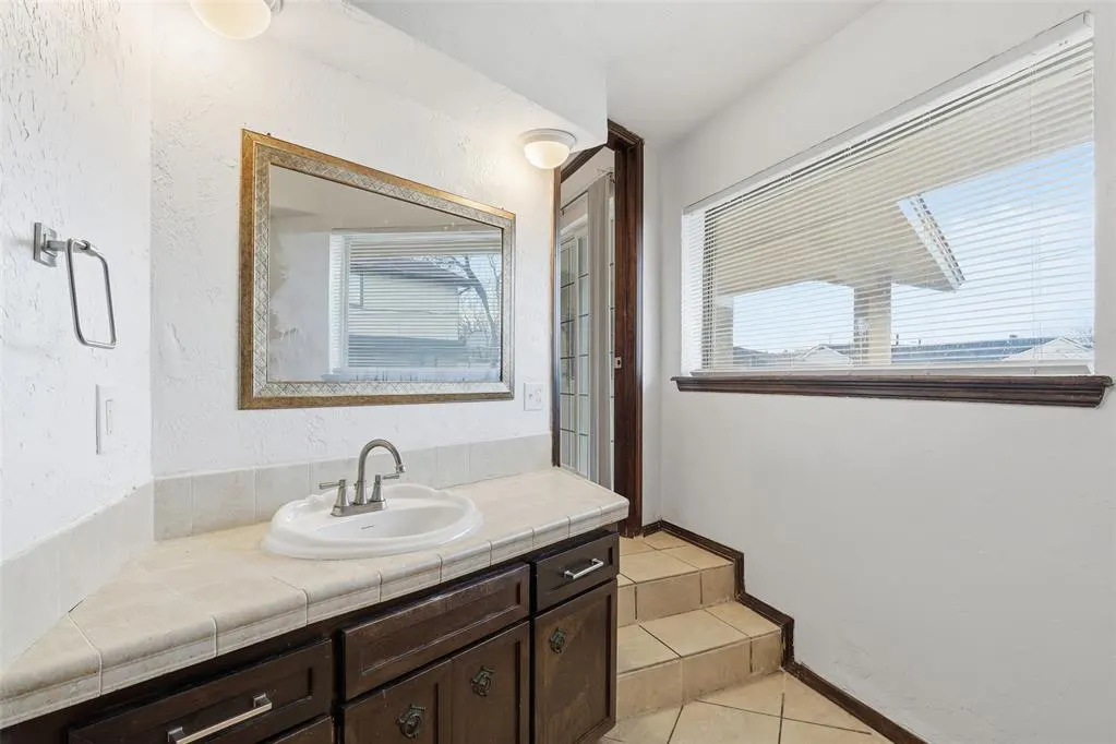 Photo 21 — 7700 S Country Club Drive, Oklahoma City, OK 73159