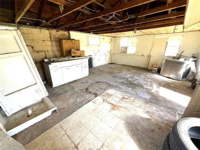 Photo 7 — 821 Brunson Avenue, Prague, OK 74864