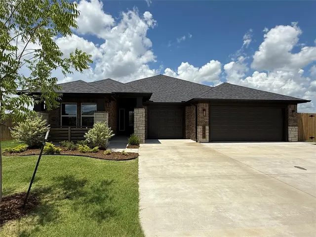 Front exterior — 8940 E 161st Place, Bixby, OK 74008