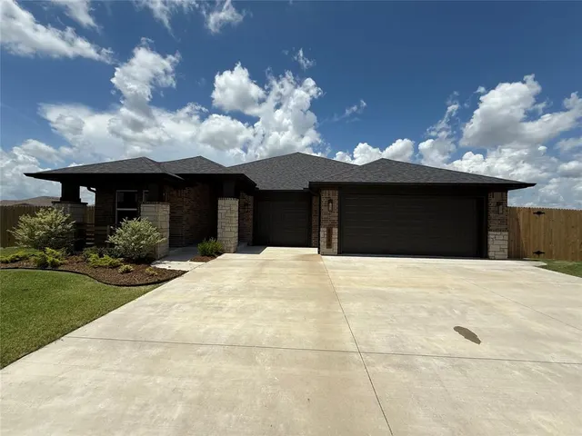 Photo 2 — 8940 E 161st Place, Bixby, OK 74008