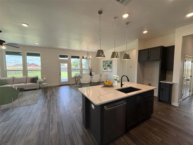 Photo 6 — 8940 E 161st Place, Bixby, OK 74008