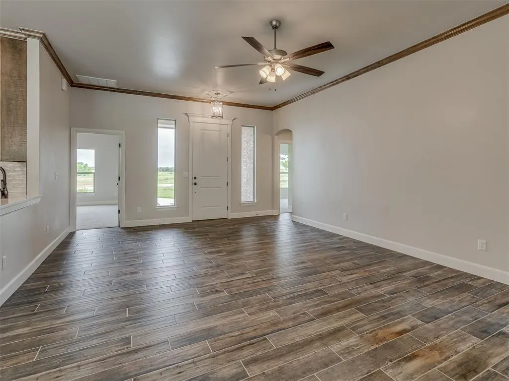 Photo 7 — 10116 Hamilton Drive, Oklahoma City, OK 73169