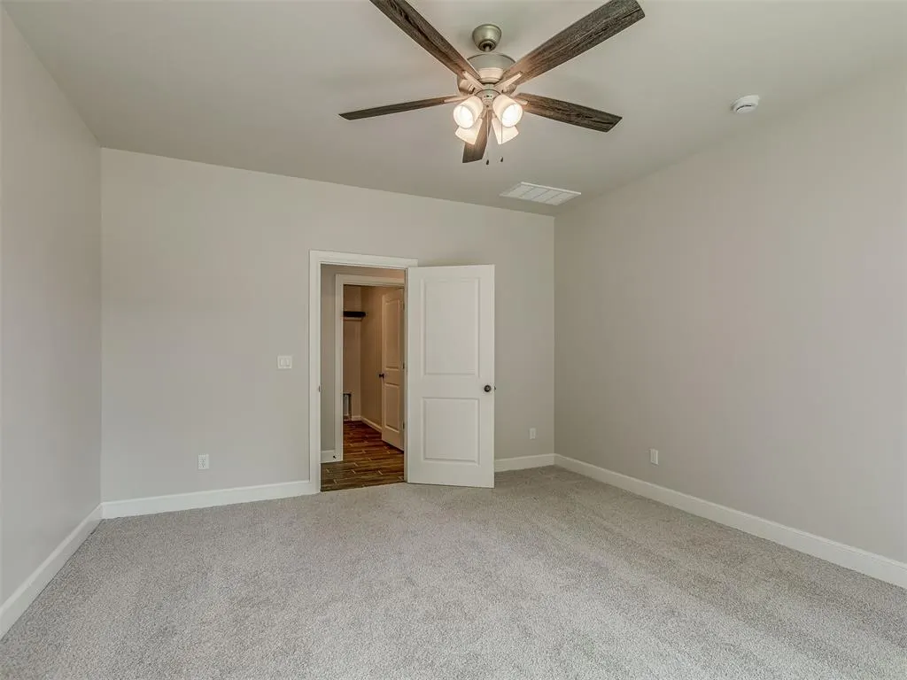 Photo 18 — 10116 Hamilton Drive, Oklahoma City, OK 73169