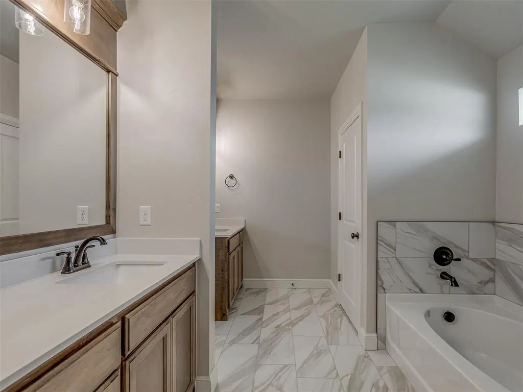 Photo 20 — 10116 Hamilton Drive, Oklahoma City, OK 73169