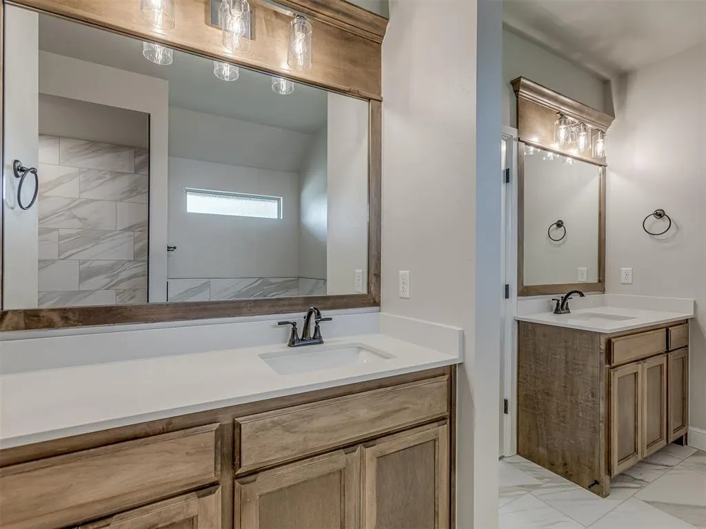 Photo 21 — 10116 Hamilton Drive, Oklahoma City, OK 73169