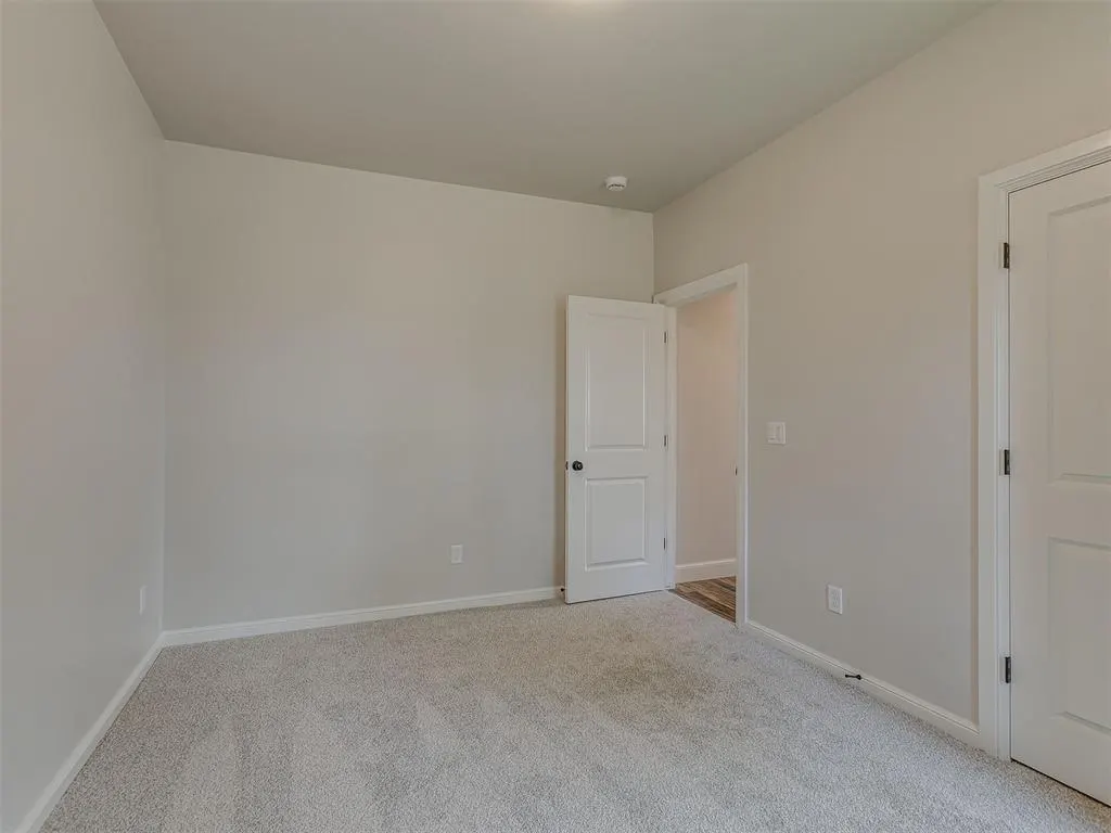 Photo 33 — 10116 Hamilton Drive, Oklahoma City, OK 73169