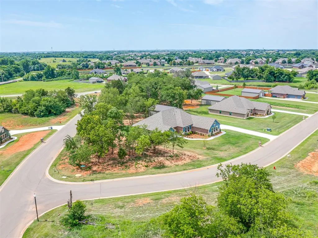 Photo 45 — 10116 Hamilton Drive, Oklahoma City, OK 73169