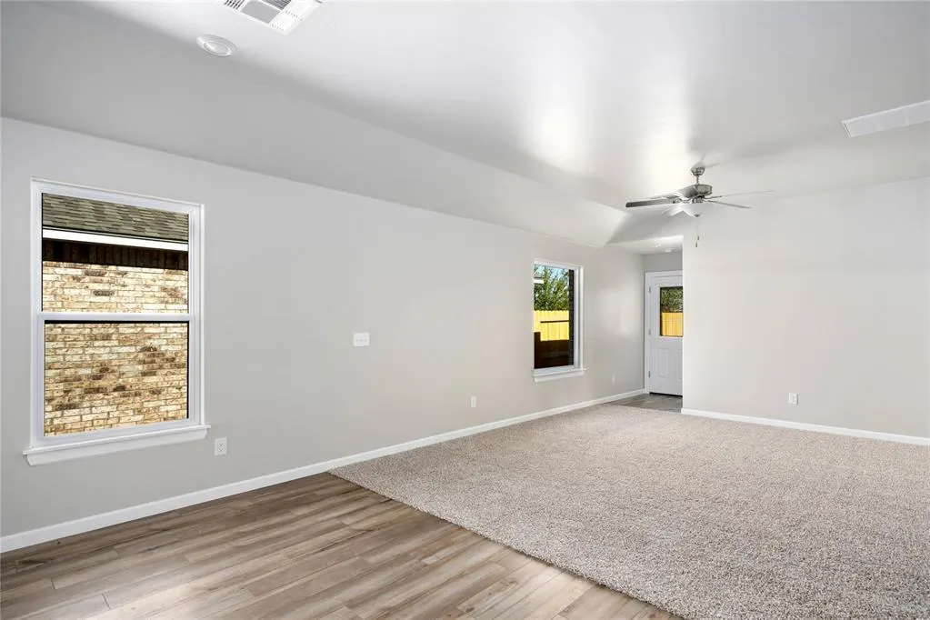 Photo 4 — 12717 Carrara Lane, Yukon, OK 73099
