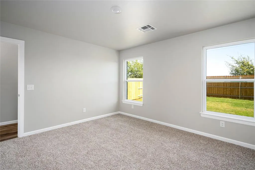 Photo 5 — 12717 Carrara Lane, Yukon, OK 73099