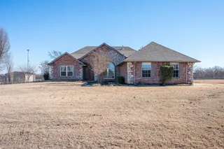 Sold home at 900 S Spring Lane