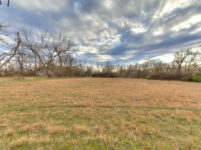 Photo 5 — 727 W Ford Street, Shawnee, OK 74801