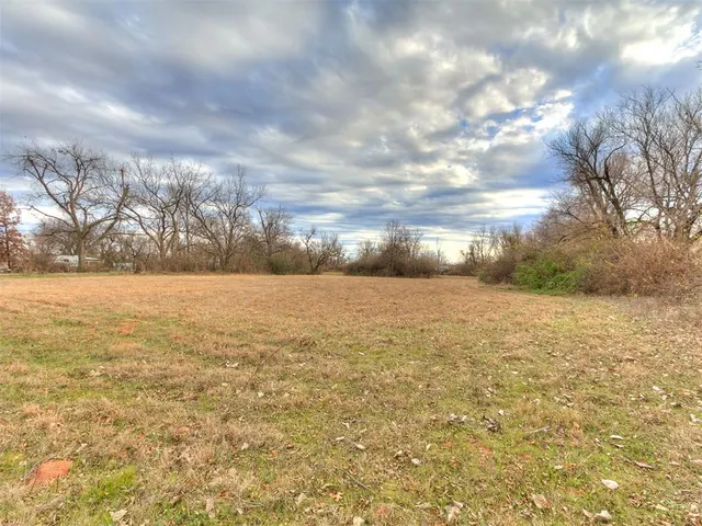 Photo 6 — 727 W Ford Street, Shawnee, OK 74801