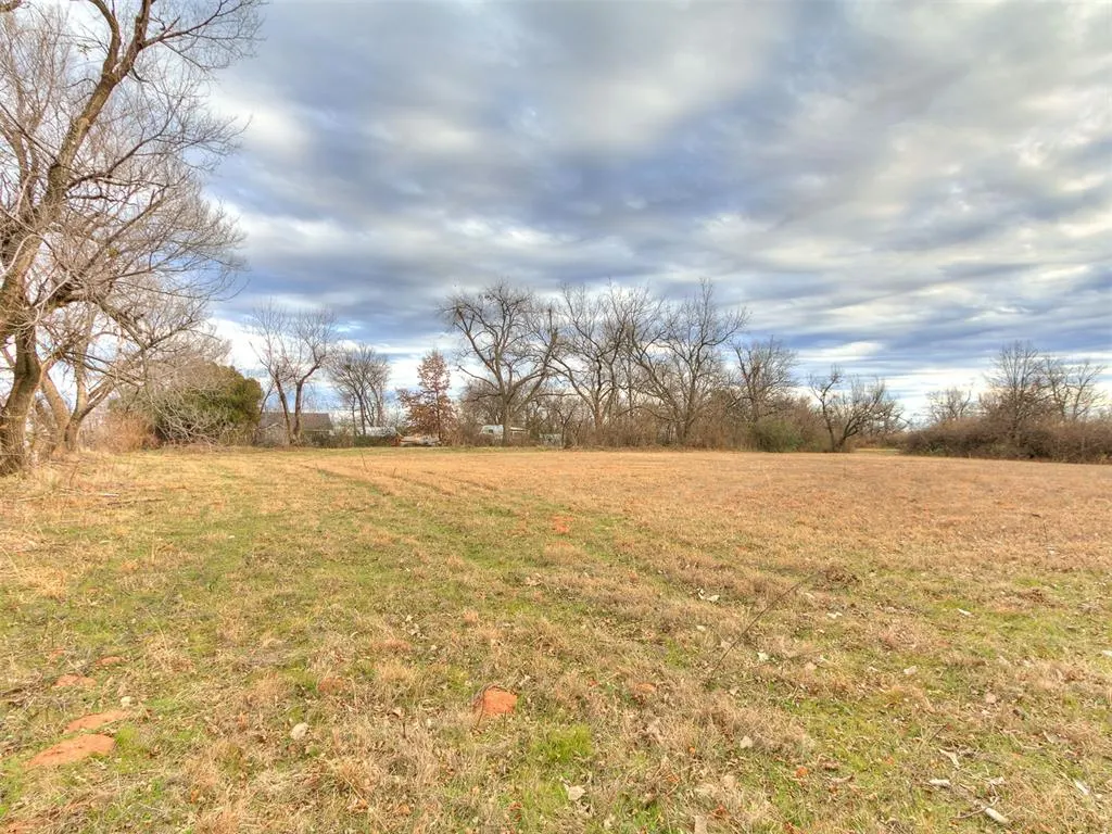 Photo 7 — 727 W Ford Street, Shawnee, OK 74801