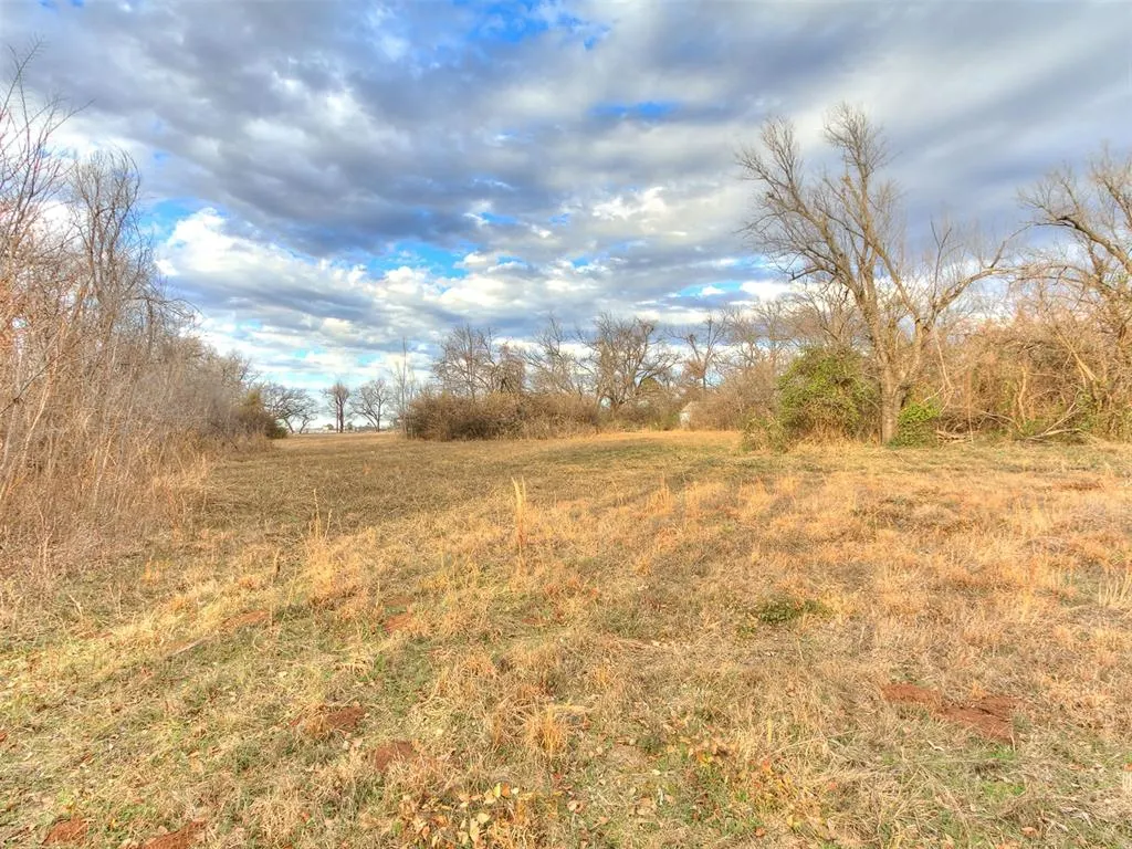 Photo 12 — 727 W Ford Street, Shawnee, OK 74801
