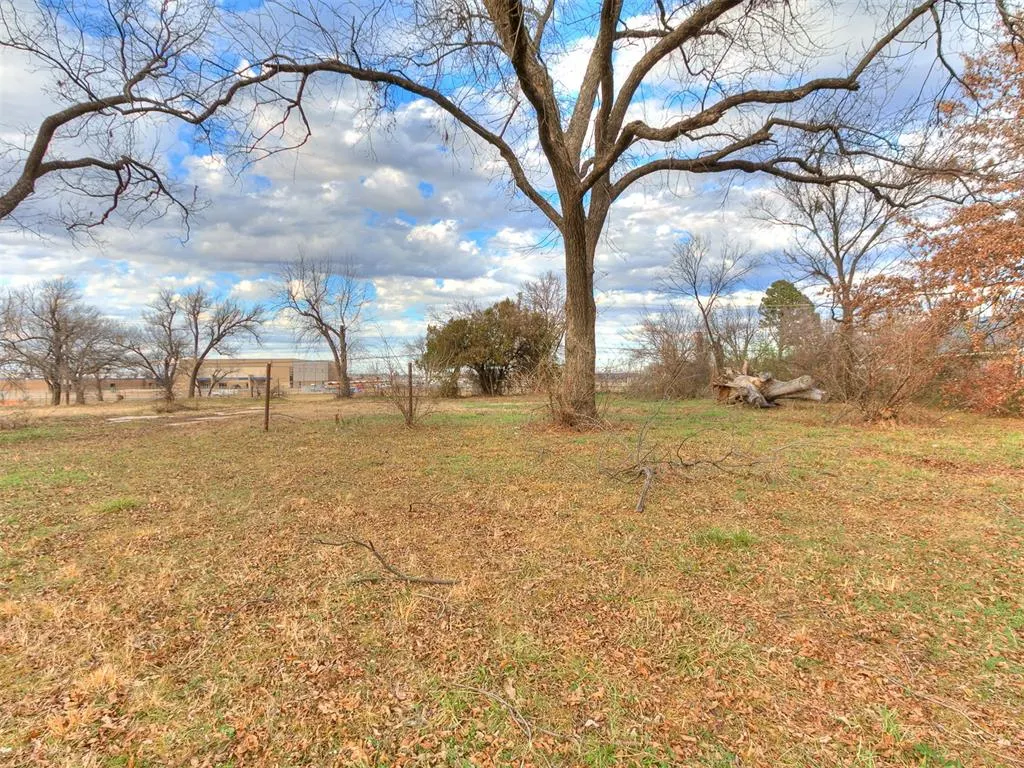 Photo 20 — 727 W Ford Street, Shawnee, OK 74801