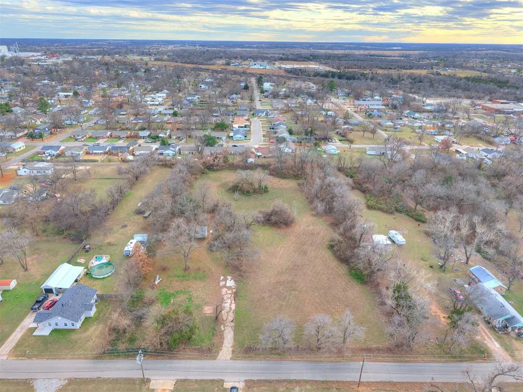 Photo 28 — 727 W Ford Street, Shawnee, OK 74801