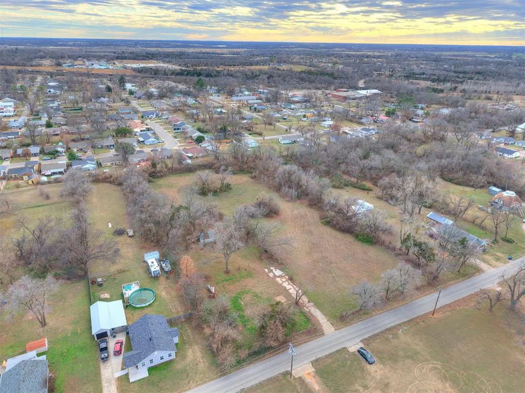 Photo 29 — 727 W Ford Street, Shawnee, OK 74801