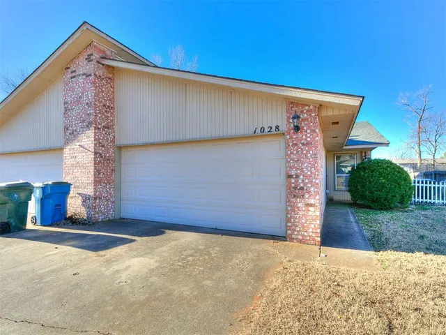Front exterior — 1028 Parkview Street, Oklahoma City, OK 73110