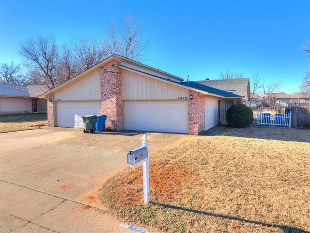 Photo 2 — 1028 Parkview Street, Oklahoma City, OK 73110