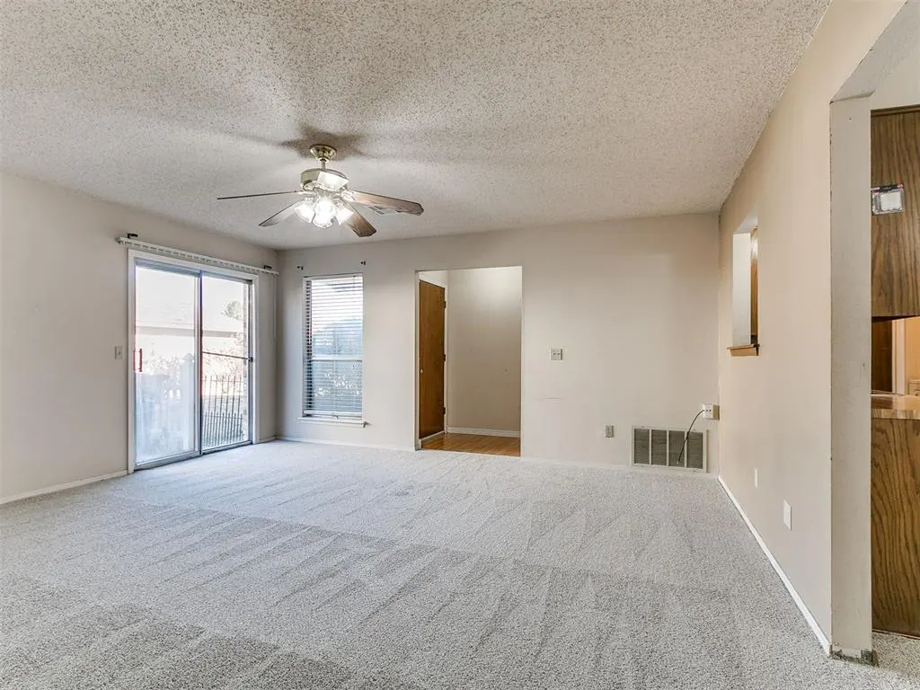 Photo 6 — 1028 Parkview Street, Oklahoma City, OK 73110