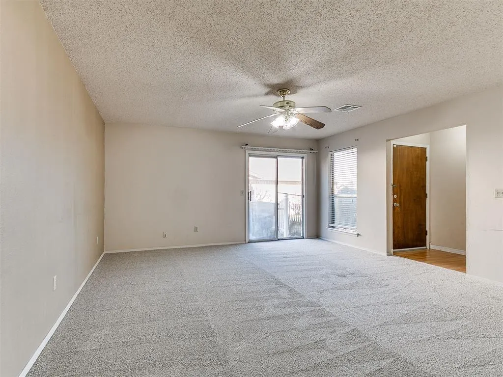 Photo 7 — 1028 Parkview Street, Oklahoma City, OK 73110