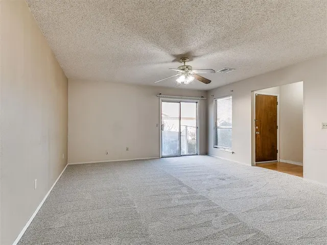 Photo 7 — 1028 Parkview Street, Oklahoma City, OK 73110