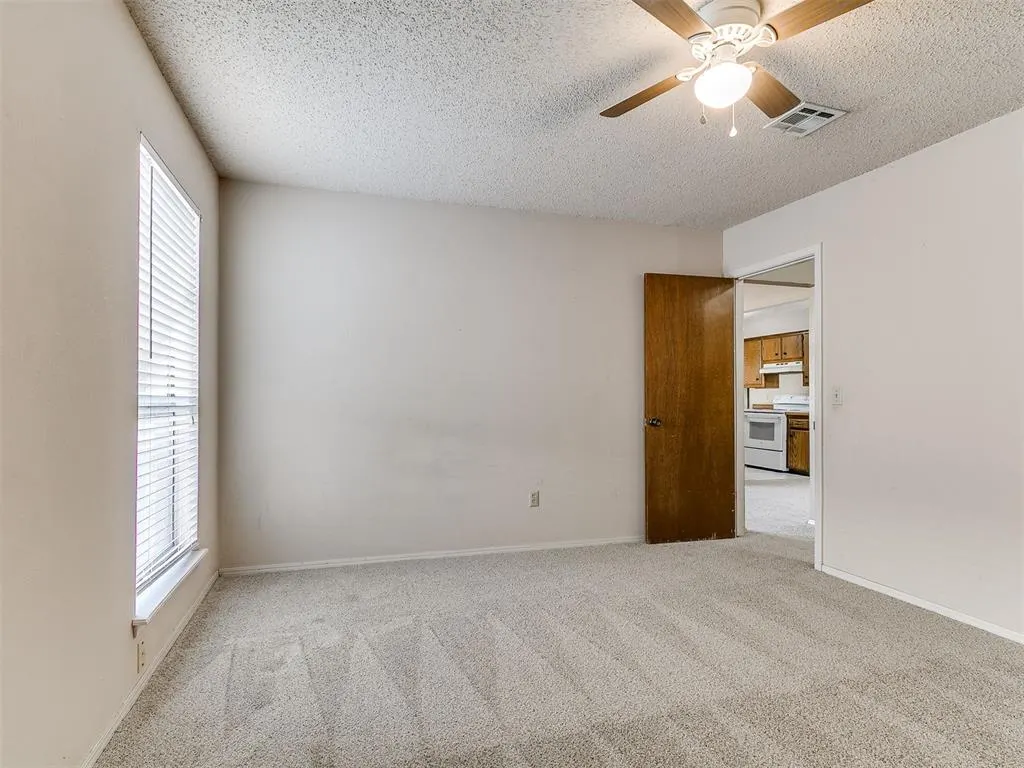 Photo 17 — 1028 Parkview Street, Oklahoma City, OK 73110
