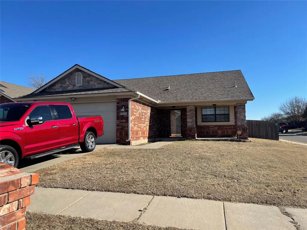 Photo 5 — 10212 Jetty Court, Oklahoma City, OK 73159