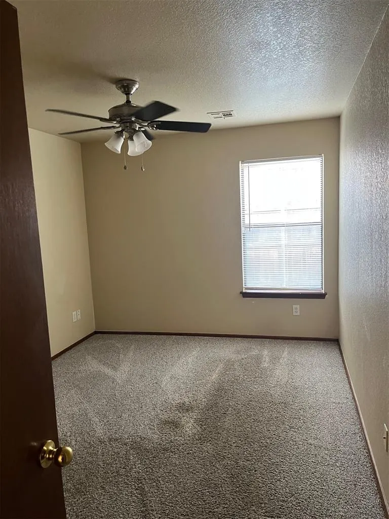 Photo 13 — 10212 Jetty Court, Oklahoma City, OK 73159