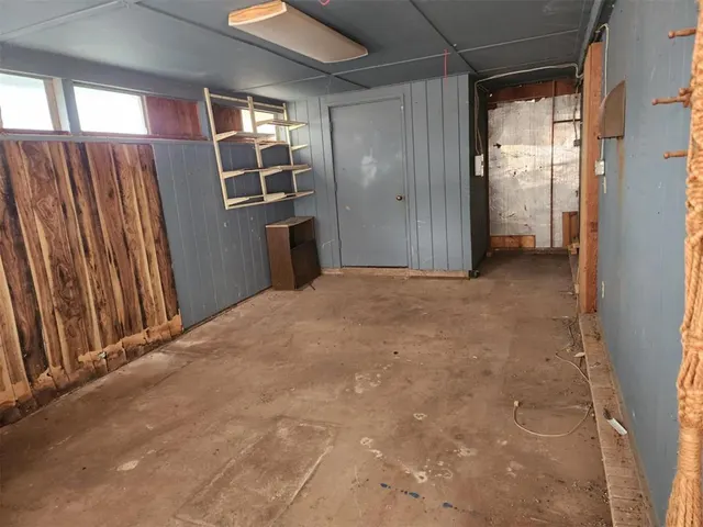 Photo 5 — 214 Pawnee Road, Burns Flat, OK 73624