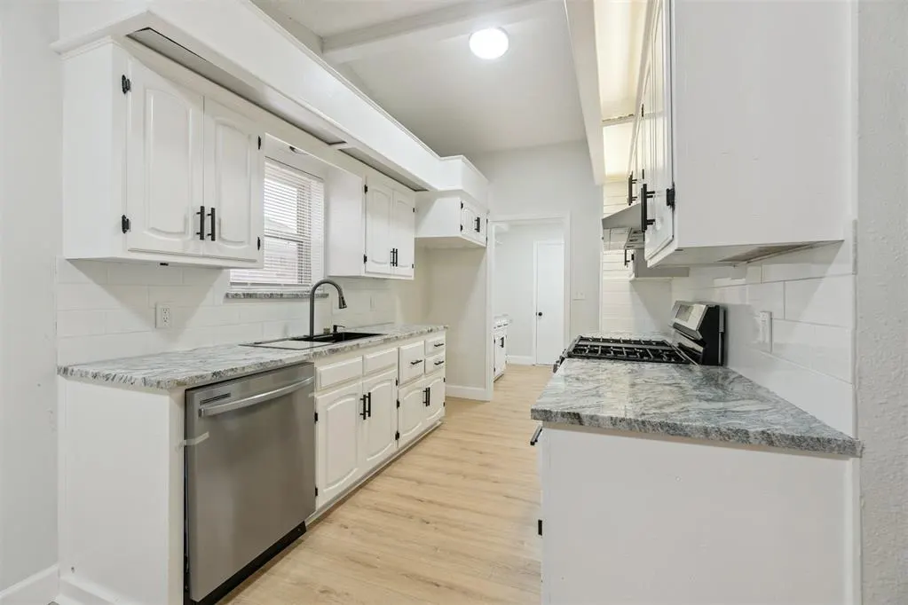 Photo 12 — 1408 NW 107th Street, Oklahoma City, OK 73114