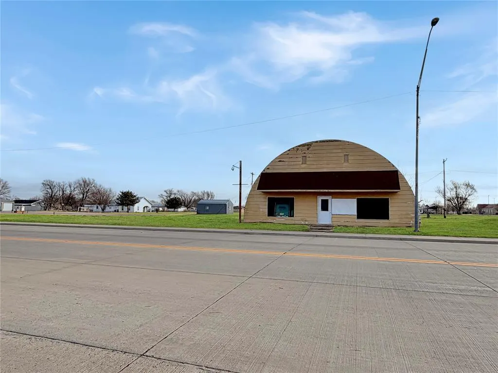 Photo 3 — 212 N Broadway Street, Taloga, OK 73667