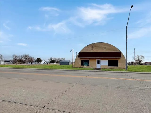 Photo 3 — 212 N Broadway Street, Taloga, OK 73667