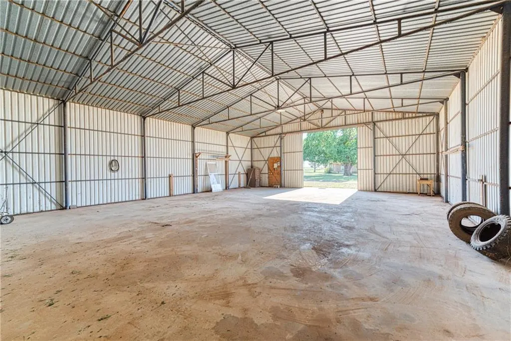 Photo 41 — 21406 COUNTY RD 1720 Road, Tipton, OK 73570