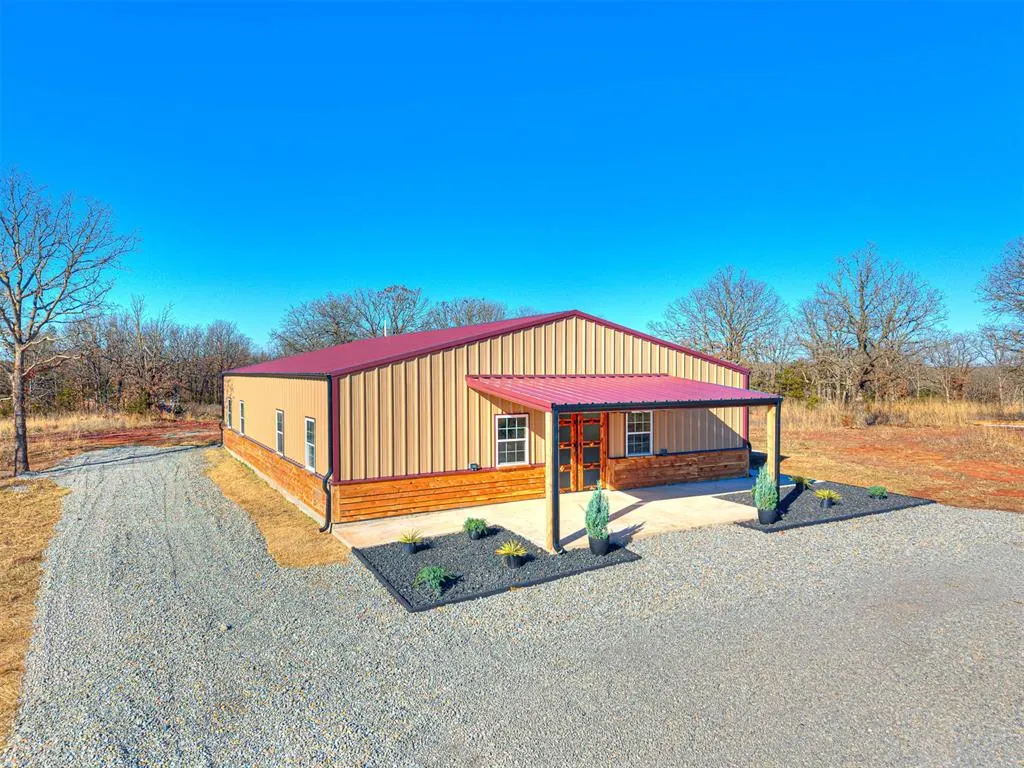 Photo 2 — 349076 E 840 RD Road, Stroud, OK 74079