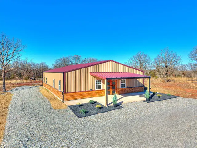 Photo 2 — 349076 E 840 RD Road, Stroud, OK 74079
