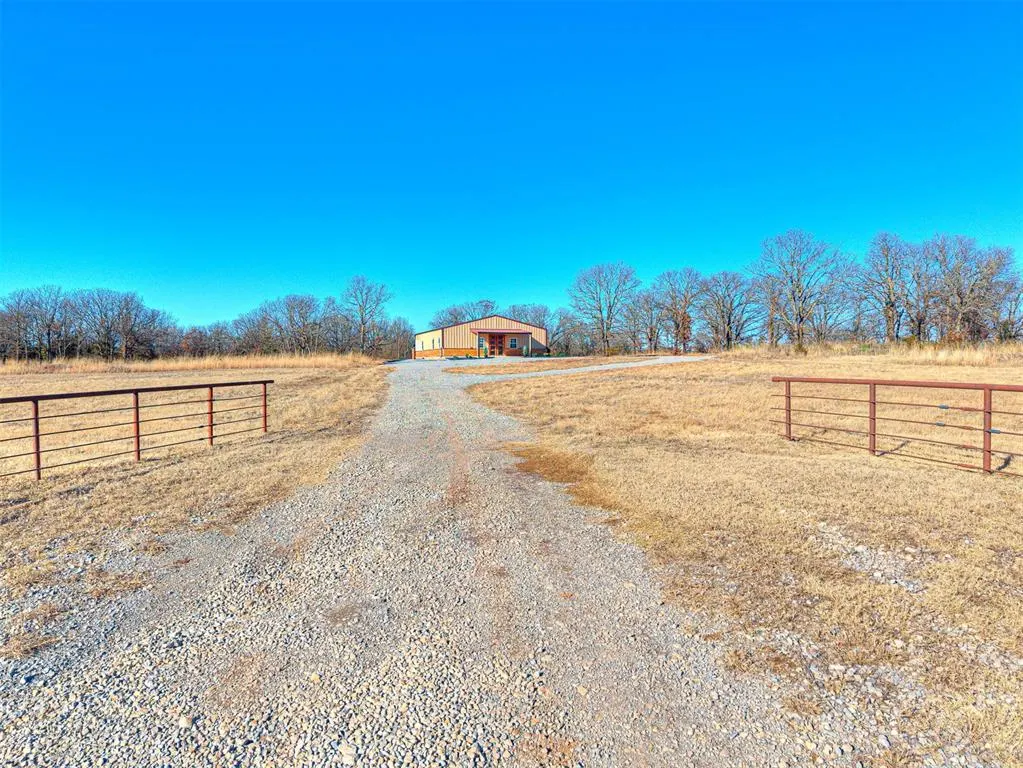 Photo 4 — 349076 E 840 RD Road, Stroud, OK 74079